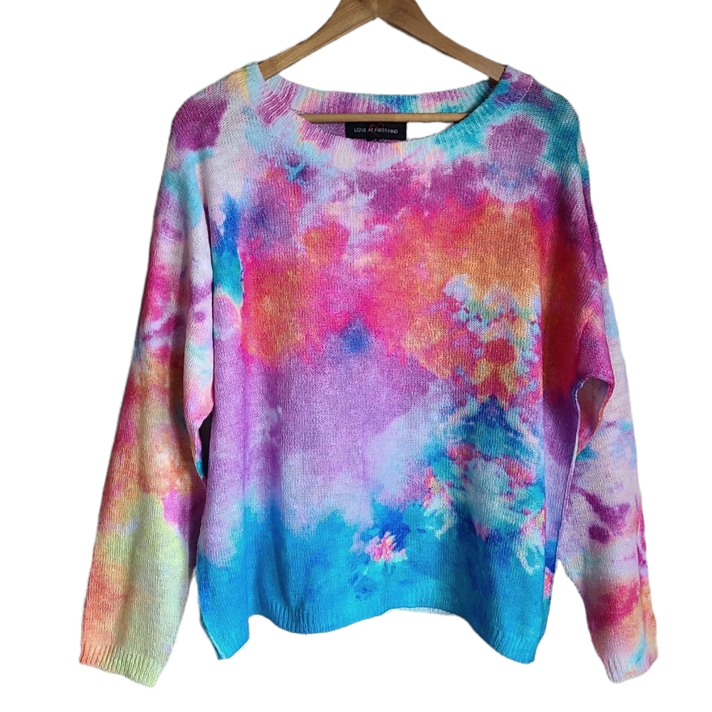 love at first find colorful crew neck sweater size L